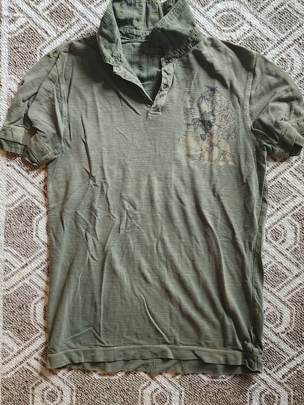 Calvin Klein Jeans Olive Green Short-Sleeve Polo with Chest Graphic